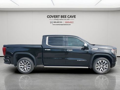 New 2026 GMC Sierra 1500 Denali w/ Denali Reserve Package image 11