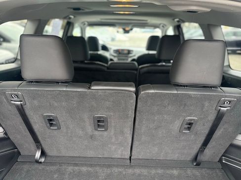 Used 2022 Honda Pilot Special Edition image 11