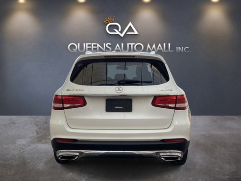 Used 2018 Mercedes-Benz GLC 300 4MATIC image 5