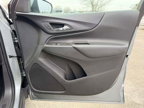 Used 2023 Chevrolet Equinox LT image 10