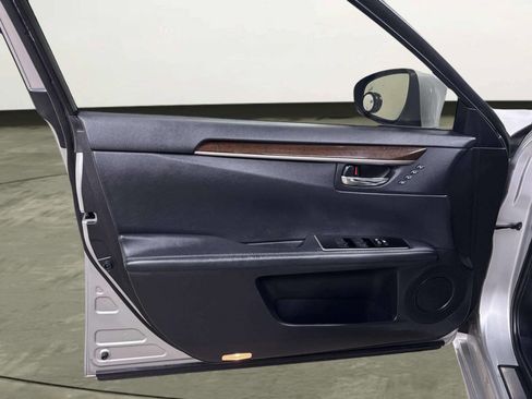 Used 2016 Lexus ES 350 w/ Premium Package w/Wood Trim FWD image 12