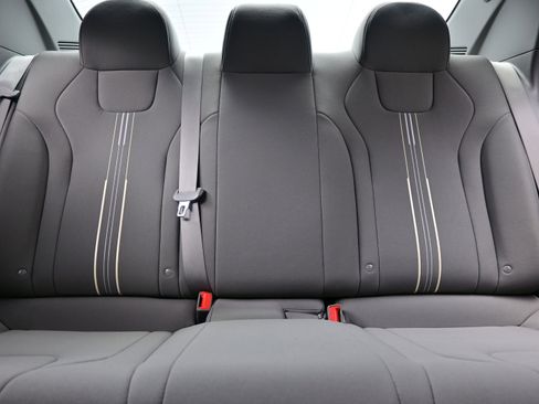 Used 2023 Hyundai Elantra SEL w/ Convenience Package image 15