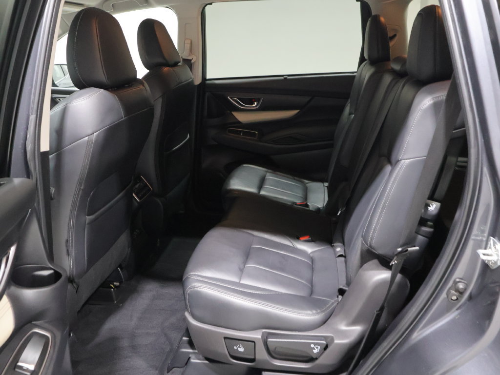 Used 2022 Subaru Ascent Limited AWD/4WD image 17