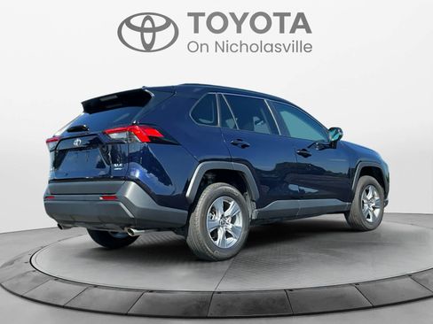 Used 2025 Toyota RAV4 XLE AWD/4WD image 5