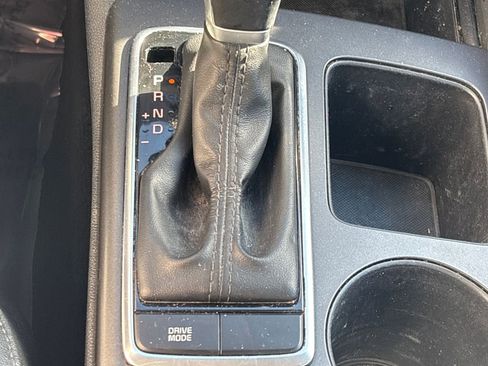 Used 2018 Kia Optima S image 14