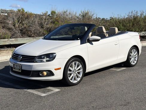 Used 2013 Volkswagen Eos Komfort image 2