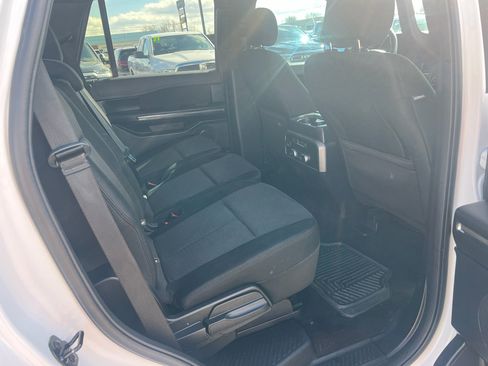 Used 2020 Ford Expedition XLT image 19