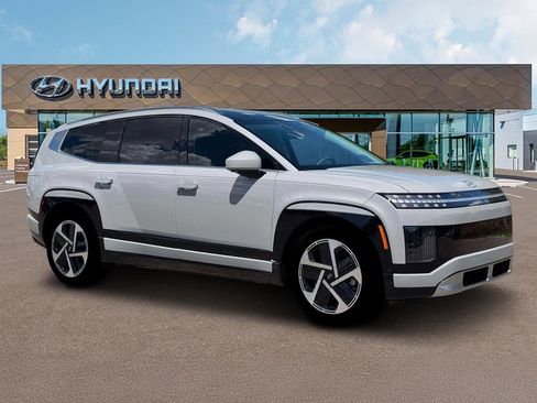 New 2026 Hyundai Ioniq 9 Limited AWD/4WD image 10