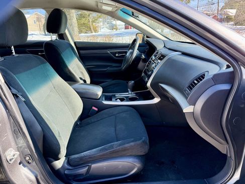 Used 2015 Nissan Altima 2.5 S w/ Sport Value Package image 16