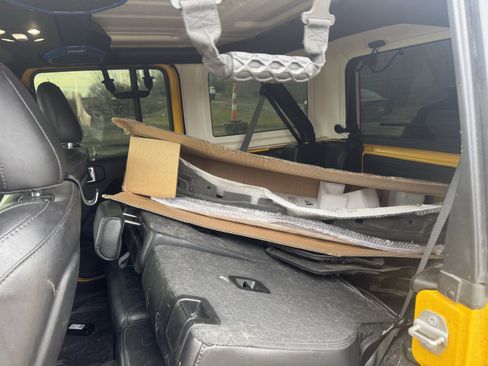 Used 2021 Jeep Wrangler Unlimited Rubicon 4xe w/ Cold Weather Group image 11