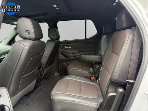 Used 2023 Chevrolet Traverse High Country image 13