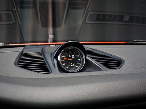 Used 2017 Porsche 911 GT3 RS image 38