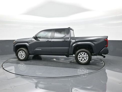 Certified 2025 Toyota Tacoma SR5 image 5