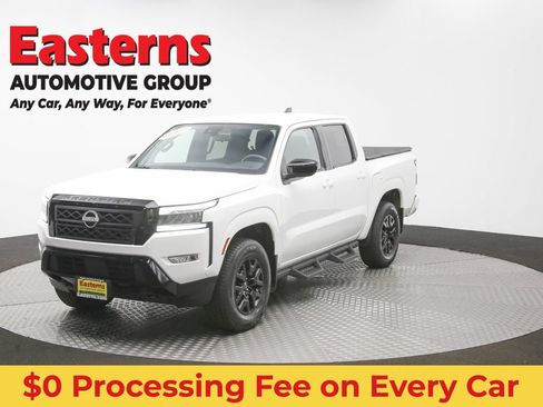 Used 2023 Nissan Frontier SV w/ Midnight Edition Package AWD/4WD image 51