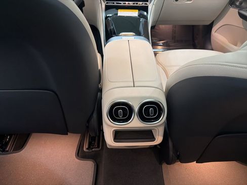 New 2026 Mercedes-Benz GLC 300 image 23