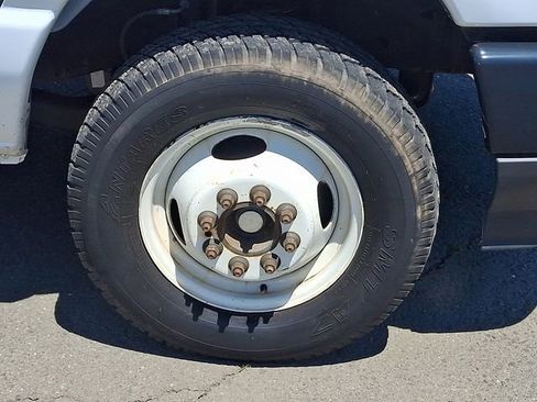 Used 2024 Ford E-450 and Econoline 450 Super Duty RWD image 27