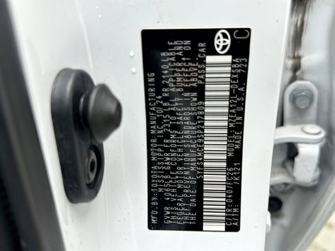 Used 2025 Toyota Corolla SE image 23