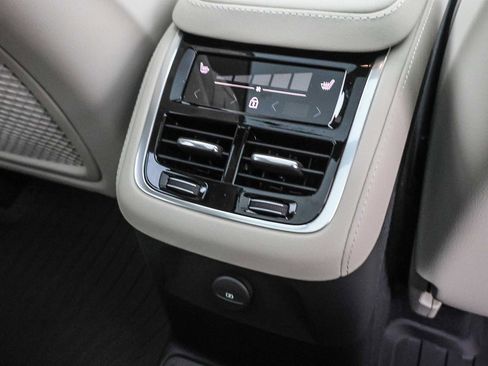 New 2026 Volvo XC90 T8 Ultra image 22