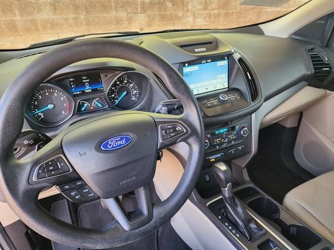 Used 2017 Ford Escape SE w/ Equipment Group 201A AWD/4WD image 51