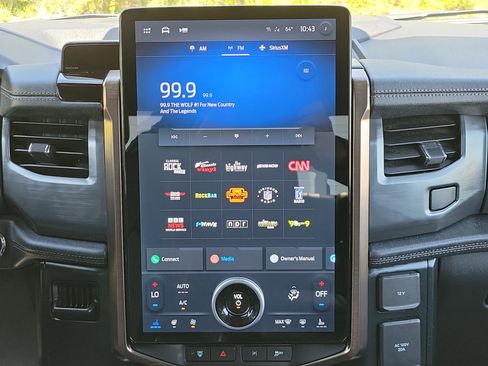 Used 2023 Ford F150 Lightning Lariat AWD/4WD image 25