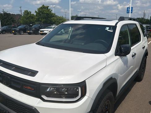 Used 2026 Honda Passport TrailSport Elite image 3