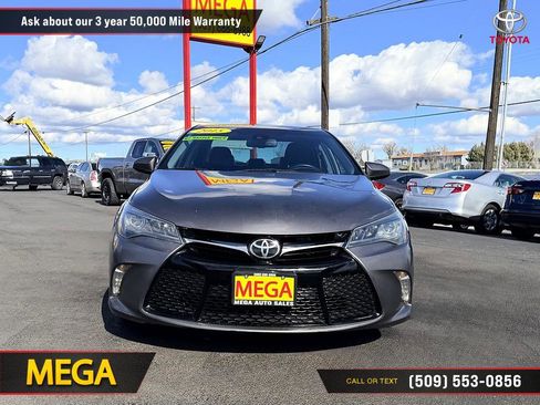 Used 2015 Toyota Camry XSE w/ Advanced Technology Package image 4