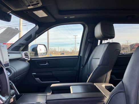 Used 2023 Toyota Tundra Platinum image 10