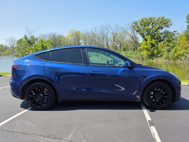 Used 2021 Tesla Model Y Long Range AWD/4WD image 5