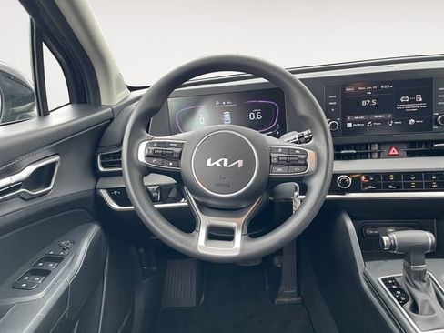Used 2024 Kia Sportage LX FWD image 12