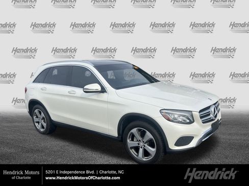 Used 2017 Mercedes-Benz GLC 300 300 image 1