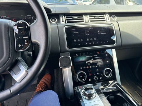 Used 2019 Land Rover Range Rover Supercharged image 4