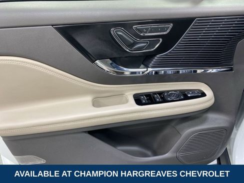 Used 2022 Lincoln Corsair AWD w/ Equipment Group 101A image 30