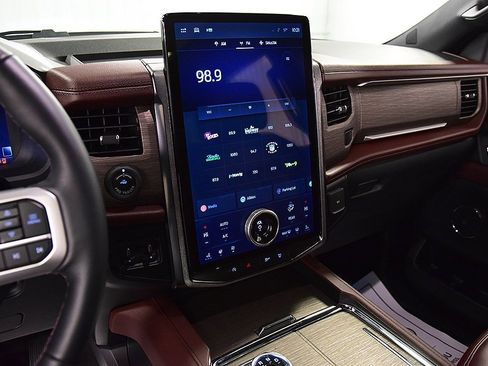 Used 2024 Ford Expedition Max Limited image 23