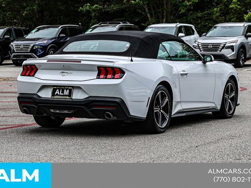 Used 2025 Ford Mustang Premium RWD image 7