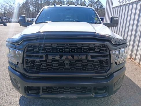 Used 2024 RAM 3500 Tradesman image 15