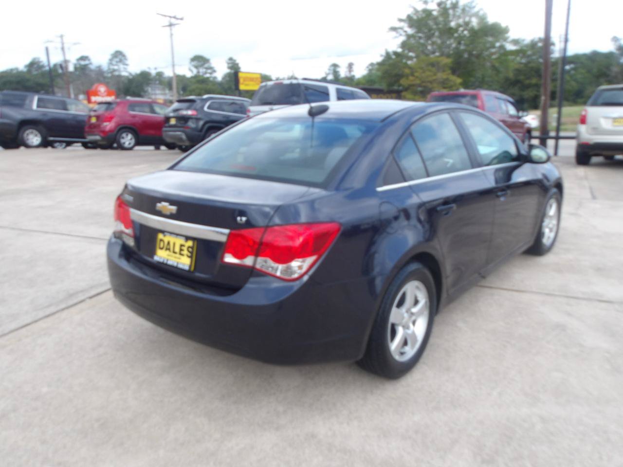 Used 2015 Chevrolet Cruze LT FWD image 10