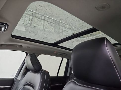 Used 2023 Jeep Grand Cherokee Limited image 19