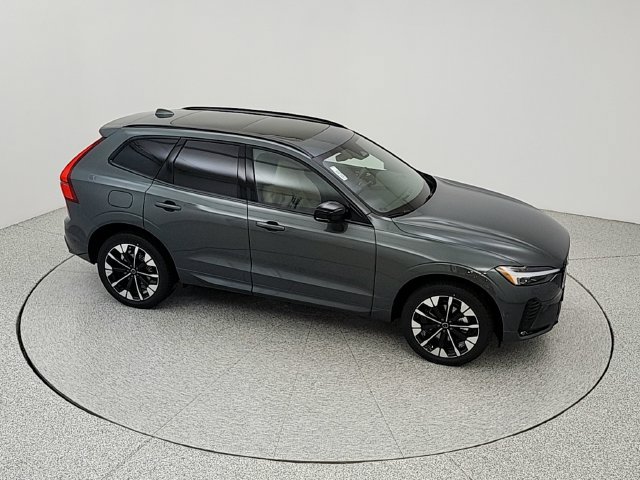 New 2027 Volvo XC60 B5 Plus AWD/4WD image 15