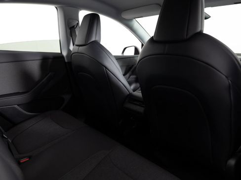 Used 2026 Tesla Model Y AWD image 22