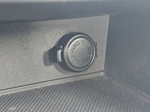 Used 2018 Subaru Impreza 2.0i Premium w/ Eyesight & BSD & Rcta image 17