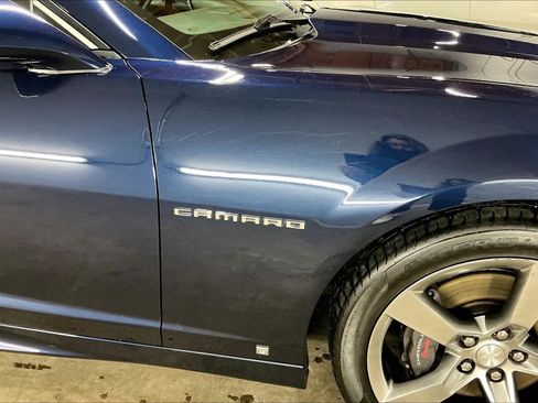 Used 2010 Chevrolet Camaro SS w/ LPO, Ground Effects Package image 11