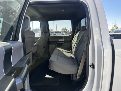 Used 2018 Ford F150 XLT w/ Equipment Group 302A Luxury AWD/4WD image 9