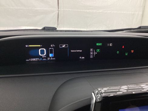 Used 2017 Toyota Prius Prime Premium w/ Carpet Mat Package image 33