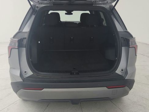 Used 2025 Chevrolet Equinox LT image 34