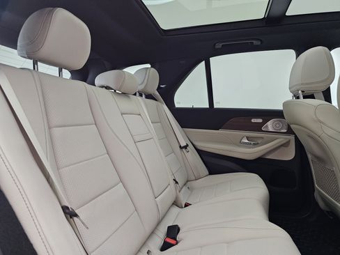 Used 2025 Mercedes-Benz GLE 450e 4MATIC image 27