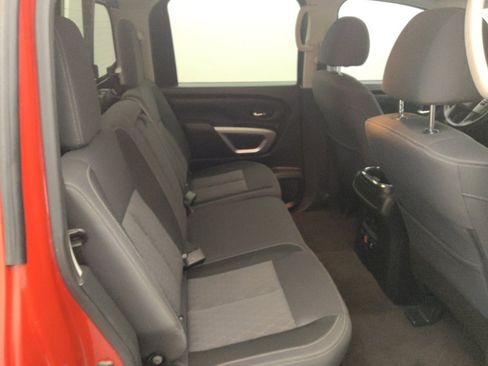 Used 2021 Nissan Titan SV w/ SV Convenience Package AWD/4WD image 19