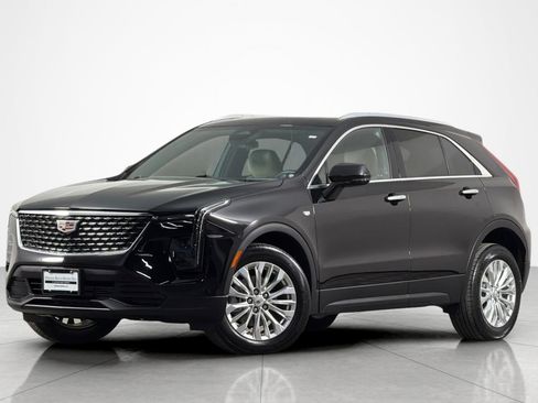 Used 2024 Cadillac XT4 Luxury FWD image 1