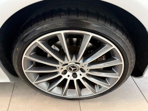 Used 2019 Mercedes-Benz SL 550 image 5