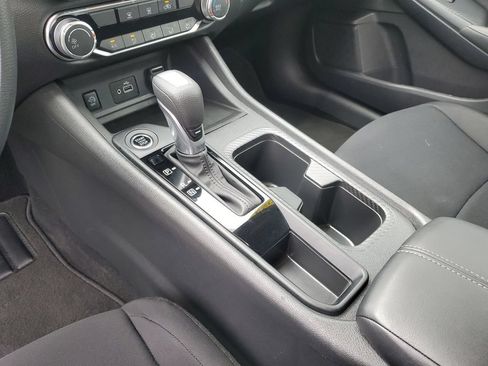 Certified 2025 Nissan Sentra S FWD image 30