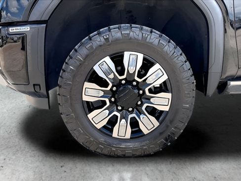 Used 2024 GMC Sierra 3500 Denali w/ Denali Reserve Package AWD/4WD image 35